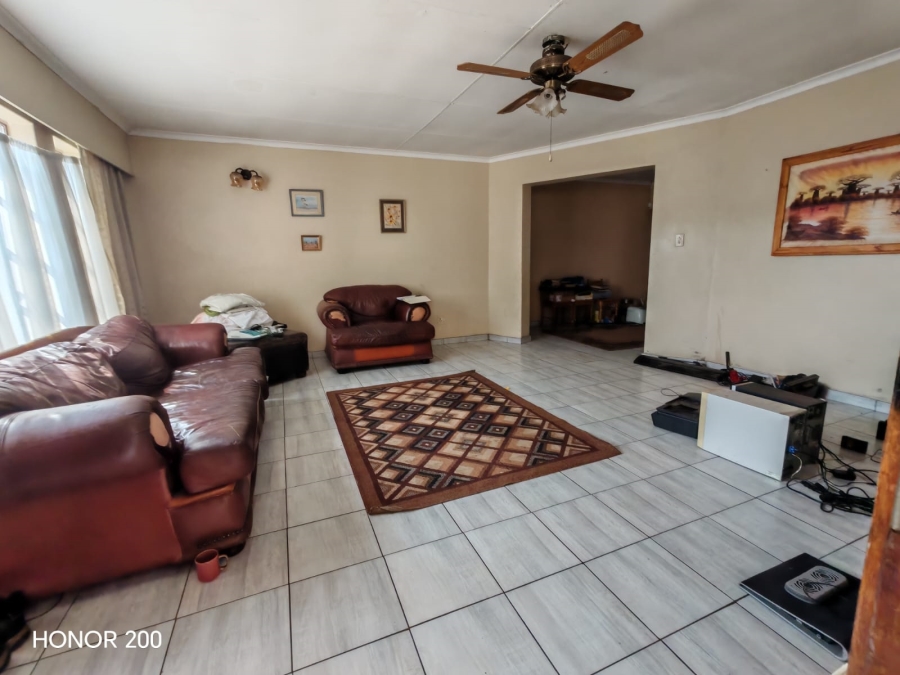 3 Bedroom Property for Sale in Vaalpark Free State